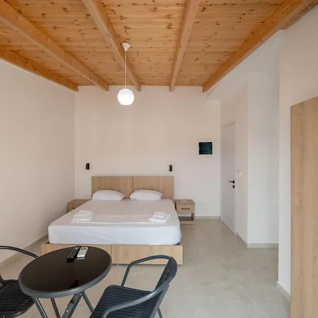 Brian's * Sarandë