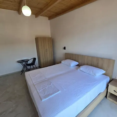 Brian's Sarandë