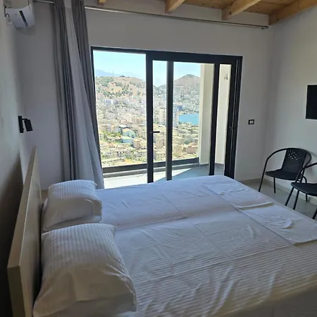 Brian's Sarandë