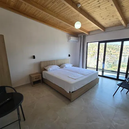 Brian's Hotel Sarandë