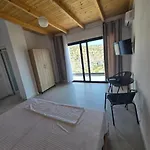 Brian's Sarandë